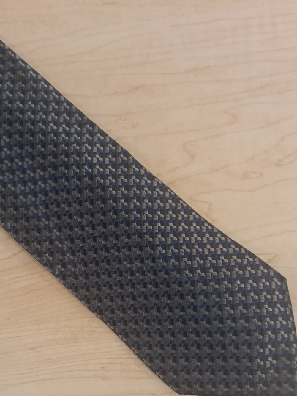 Giorgio Armani Navy, Black, and Gray Patterned Silk Tie